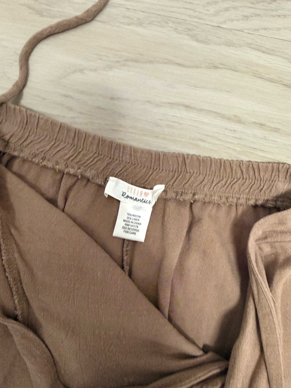 Women’s Neutral Taupe Wrap Skirts SM great condition! - Picture 4 of 11